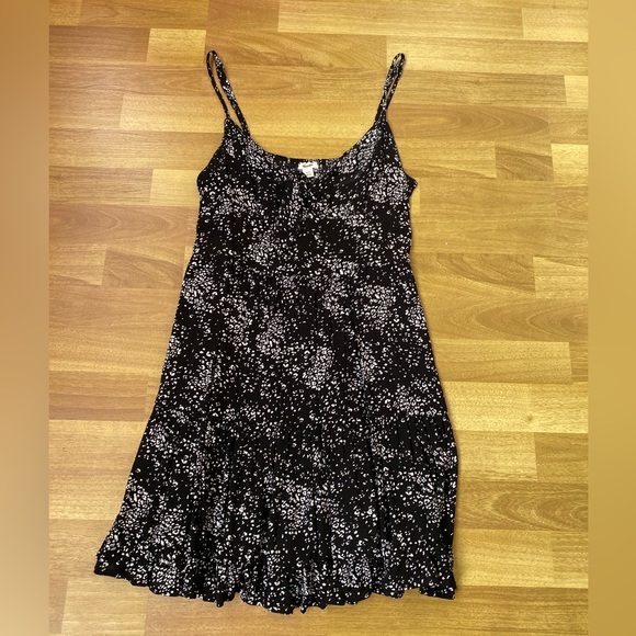 Garage Tiered Dress - Picture 5 of 5